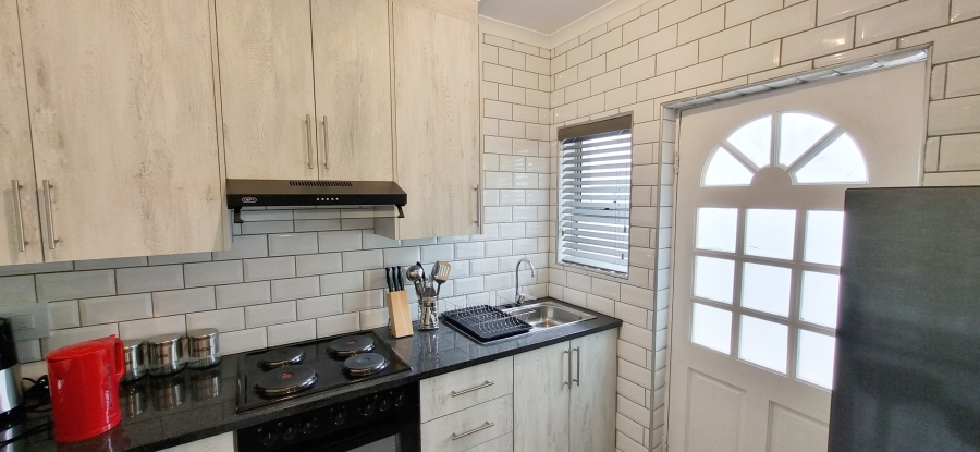 To Let 1 Bedroom Property for Rent in Tijgerhof Western Cape